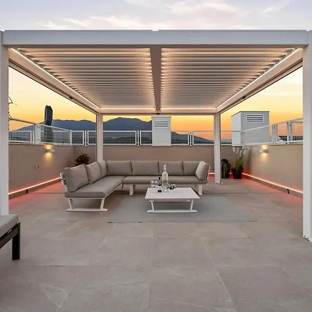 Lejlighed Sunny Golf - Luxury Penthouse - Rooftop Retreat