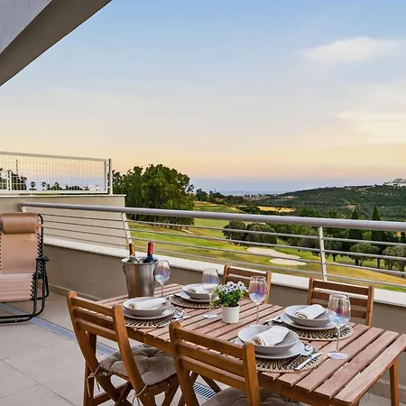 Lejlighed Sunny Golf - Luxury Penthouse - Rooftop Retreat