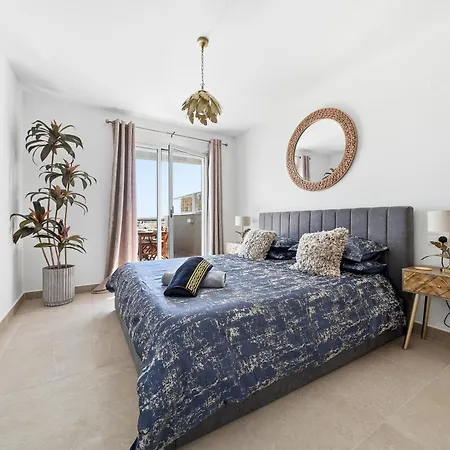 Sunny Golf - Luxury Penthouse - Rooftop Retreat Lejlighed Estepona