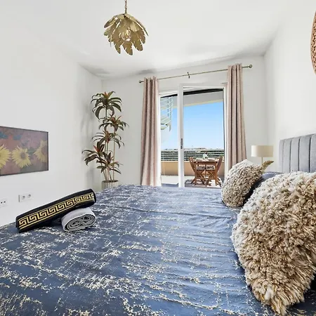 Sunny Golf - Luxury Penthouse - Rooftop Retreat * Estepona