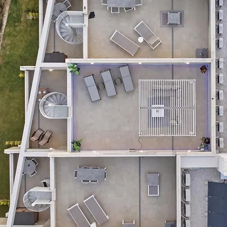 Lejlighed Sunny Golf - Luxury Penthouse - Rooftop Retreat