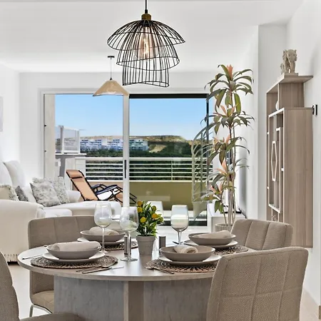 Lejlighed Sunny Golf - Luxury Penthouse - Rooftop Retreat Estepona