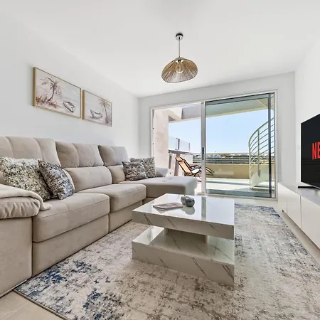 Sunny Golf - Luxury Penthouse - Rooftop Retreat Estepona